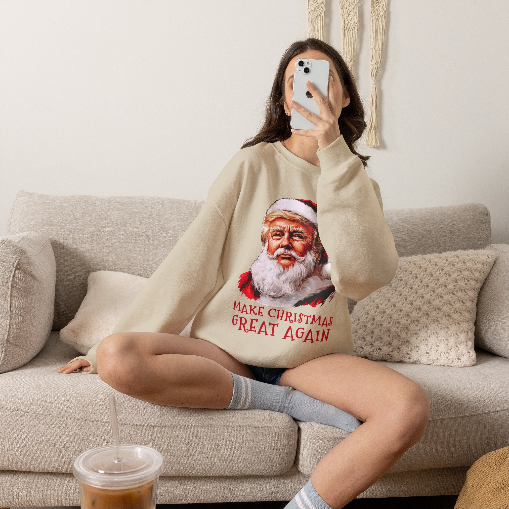 Trump Santa Face Illustration Make Christmas Great Again Sweatshirt